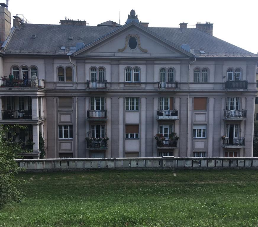 Castel View Apartment Budapest Eksteriør billede